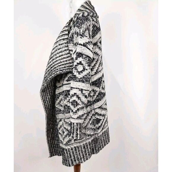 FOREVER 21 Open Drape Front White/Black Tribal Long Cardigan Sweater Womens S - Picture 2 of 4
